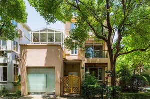 thumbnail: Front of property