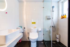 thumbnail: Bathroom
