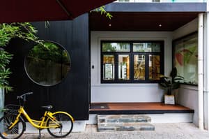 thumbnail: Property entrance