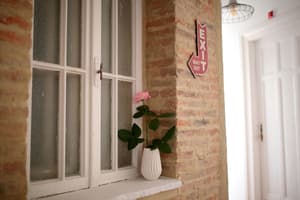 thumbnail: Interior detail