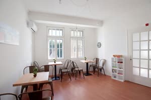 thumbnail: Breakfast area