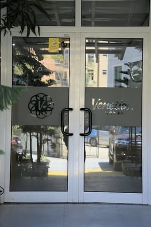 thumbnail: Front of property