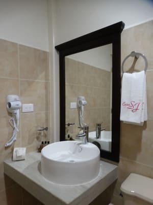 thumbnail: Bathroom sink