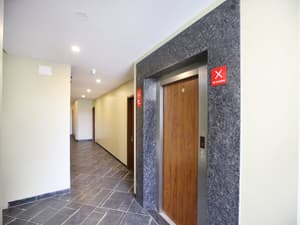 thumbnail: Hallway