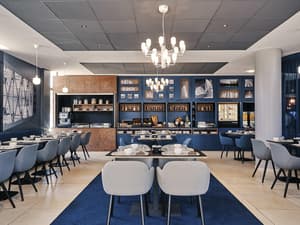 thumbnail: Breakfast area