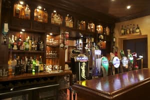 thumbnail: Bar (on property)