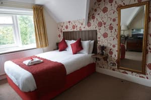 thumbnail: Room