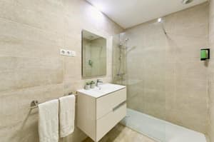 thumbnail: 770627251.jpg