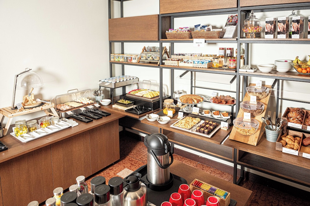 Restaurant-cafeteria