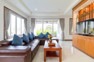 thumbnail: Living room