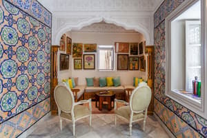 thumbnail: Interior