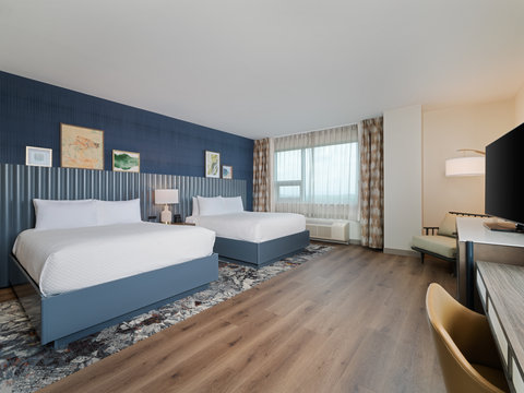 Queen/Queen Premium Corner Room