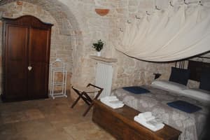 thumbnail: Interior detail
