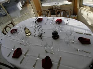 thumbnail: Restaurant