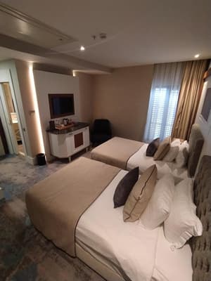 thumbnail: Room