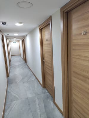 thumbnail: Hallway