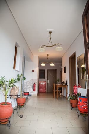 thumbnail: Hallway
