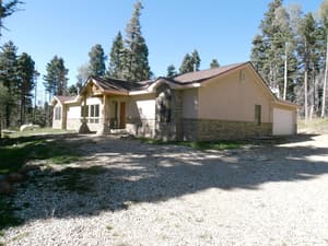 thumbnail: Front of property