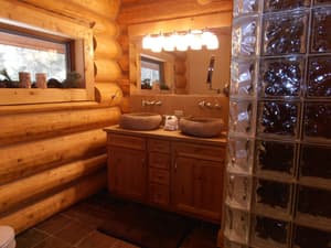 thumbnail: Bathroom sink