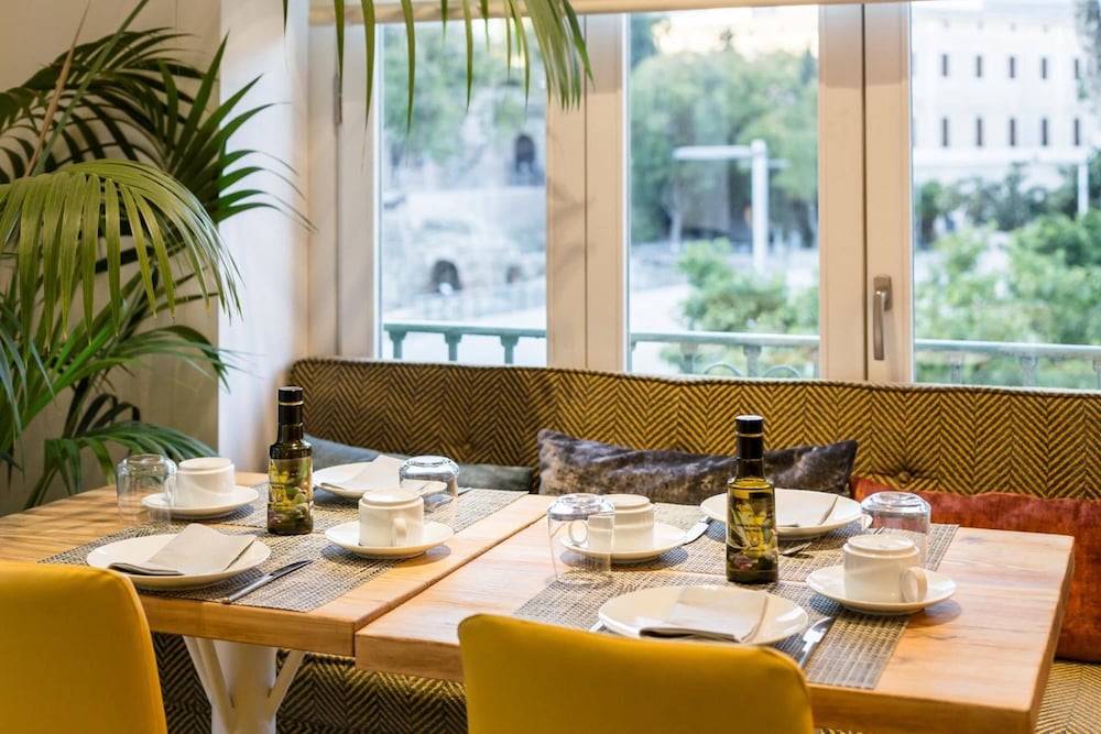 Restaurant-cafeteria