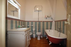 thumbnail: Bathroom