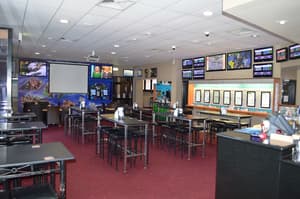 thumbnail: Bar (on property)