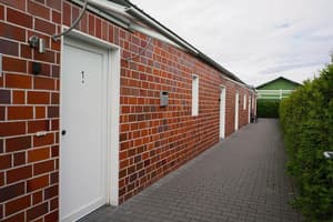 thumbnail: Exterior