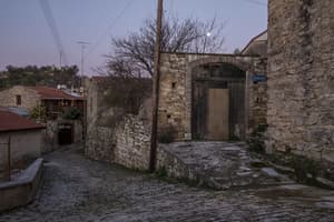 thumbnail: Exterior