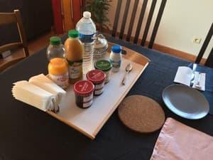 thumbnail: Breakfast area
