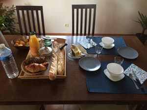 thumbnail: Breakfast area
