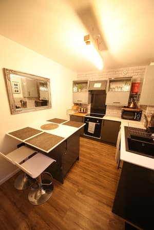 thumbnail: In-room dining