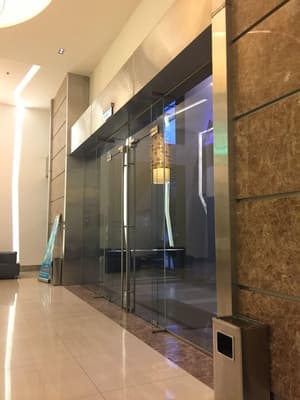 thumbnail: Interior entrance