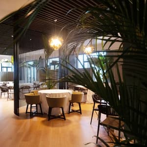 thumbnail: Restaurant