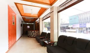 thumbnail: Lobby sitting area