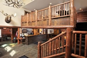 thumbnail: Interior entrance