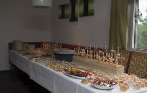 thumbnail: Banquet hall