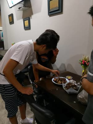 thumbnail: Restaurant