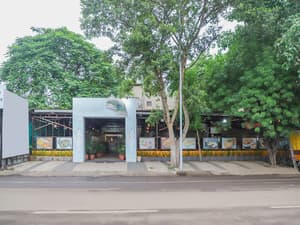 thumbnail: Front of property