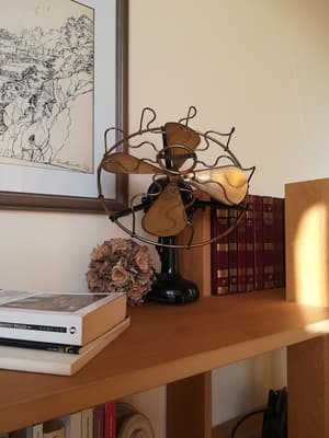 thumbnail: Interior detail