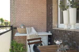 thumbnail: Courtyard view