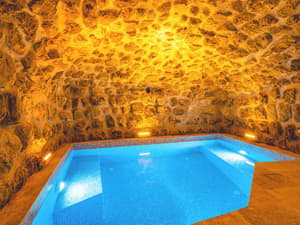 thumbnail: Private pool