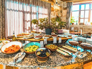 thumbnail: Breakfast buffet