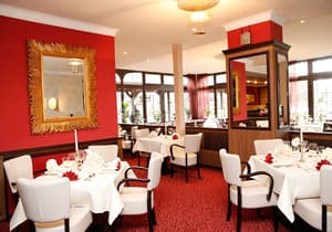 thumbnail: Restaurant