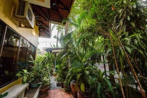 thumbnail: Courtyard