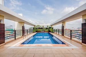 thumbnail: Rooftop pool
