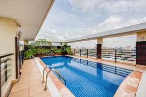 thumbnail: Rooftop pool