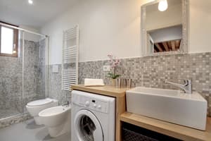 thumbnail: Bathroom
