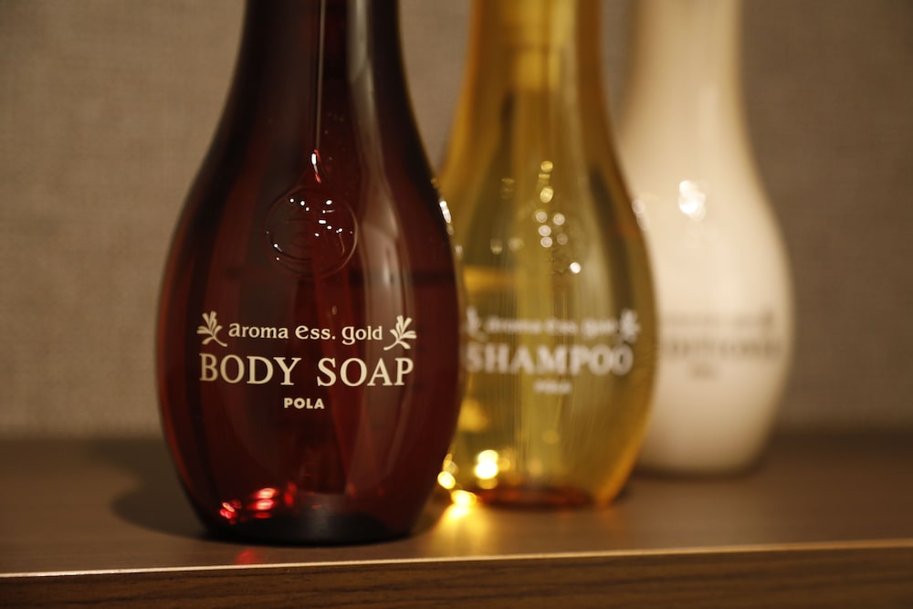 Bathroom amenities