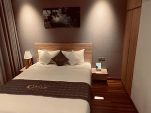 thumbnail: Room