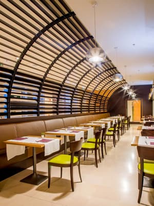 thumbnail: Restaurant